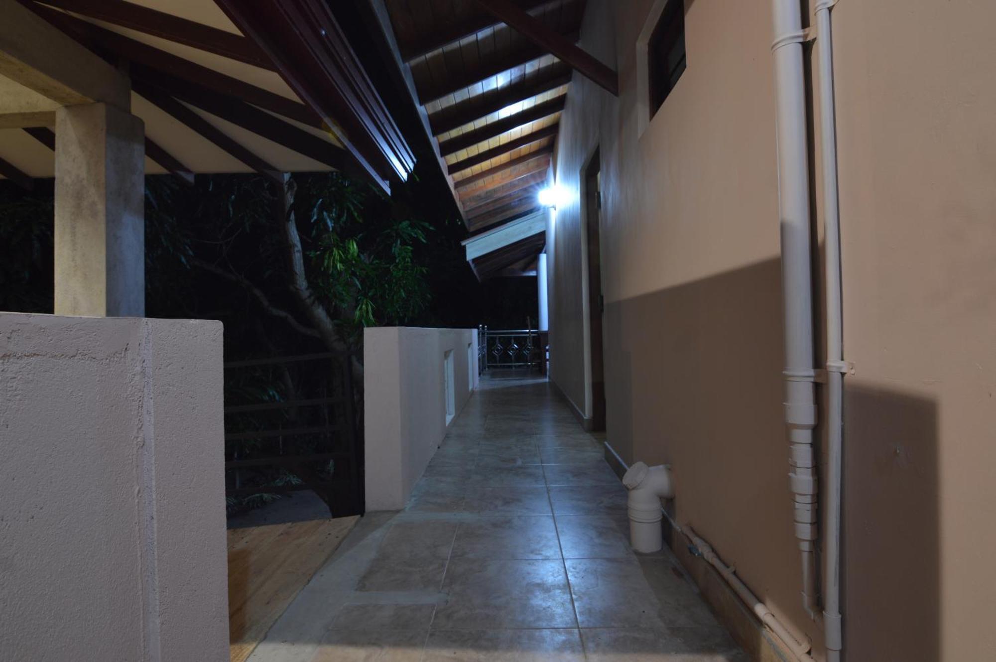 Binara Home Stay Polonnaruwa Esterno foto