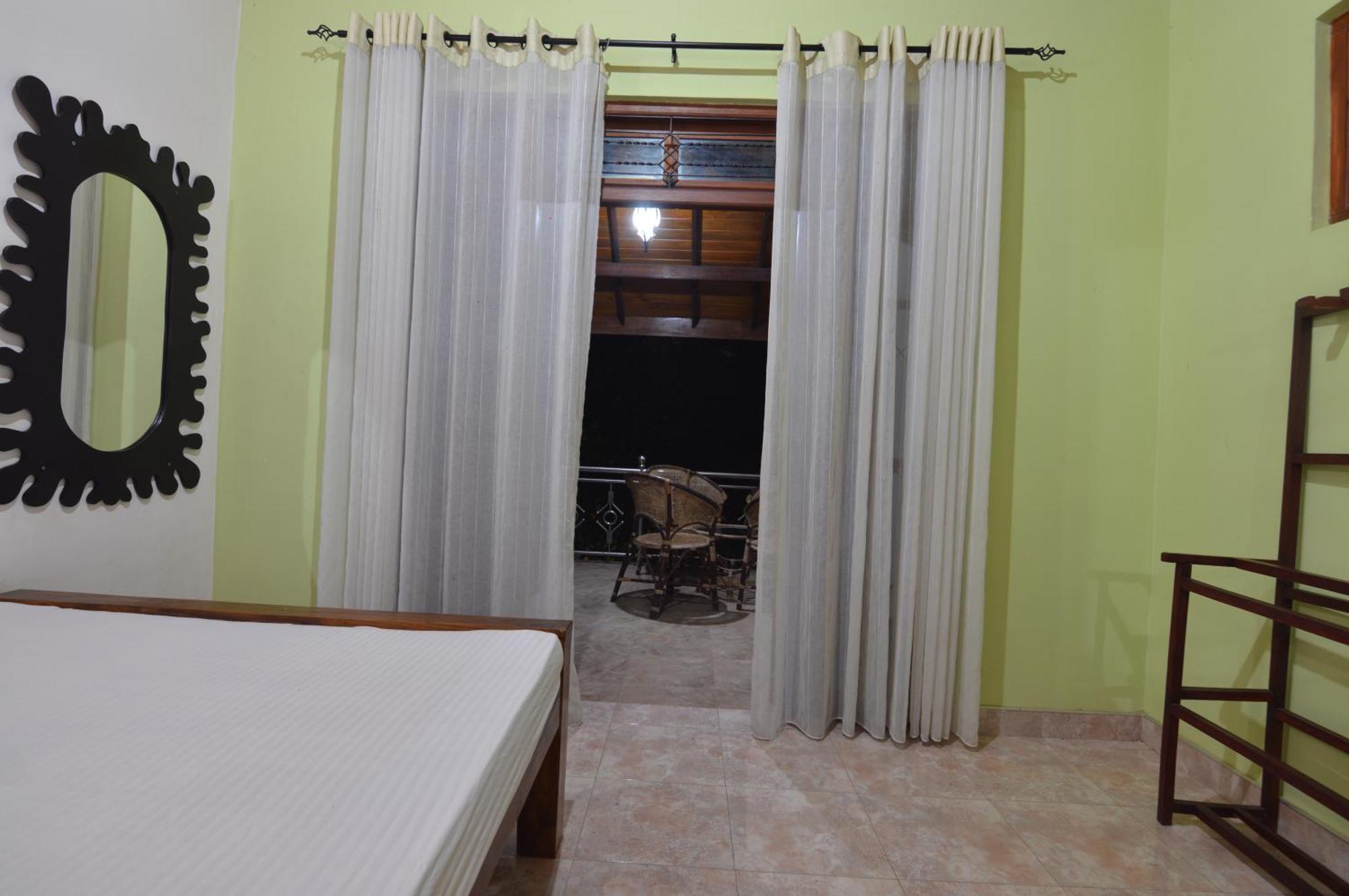Binara Home Stay Polonnaruwa Esterno foto