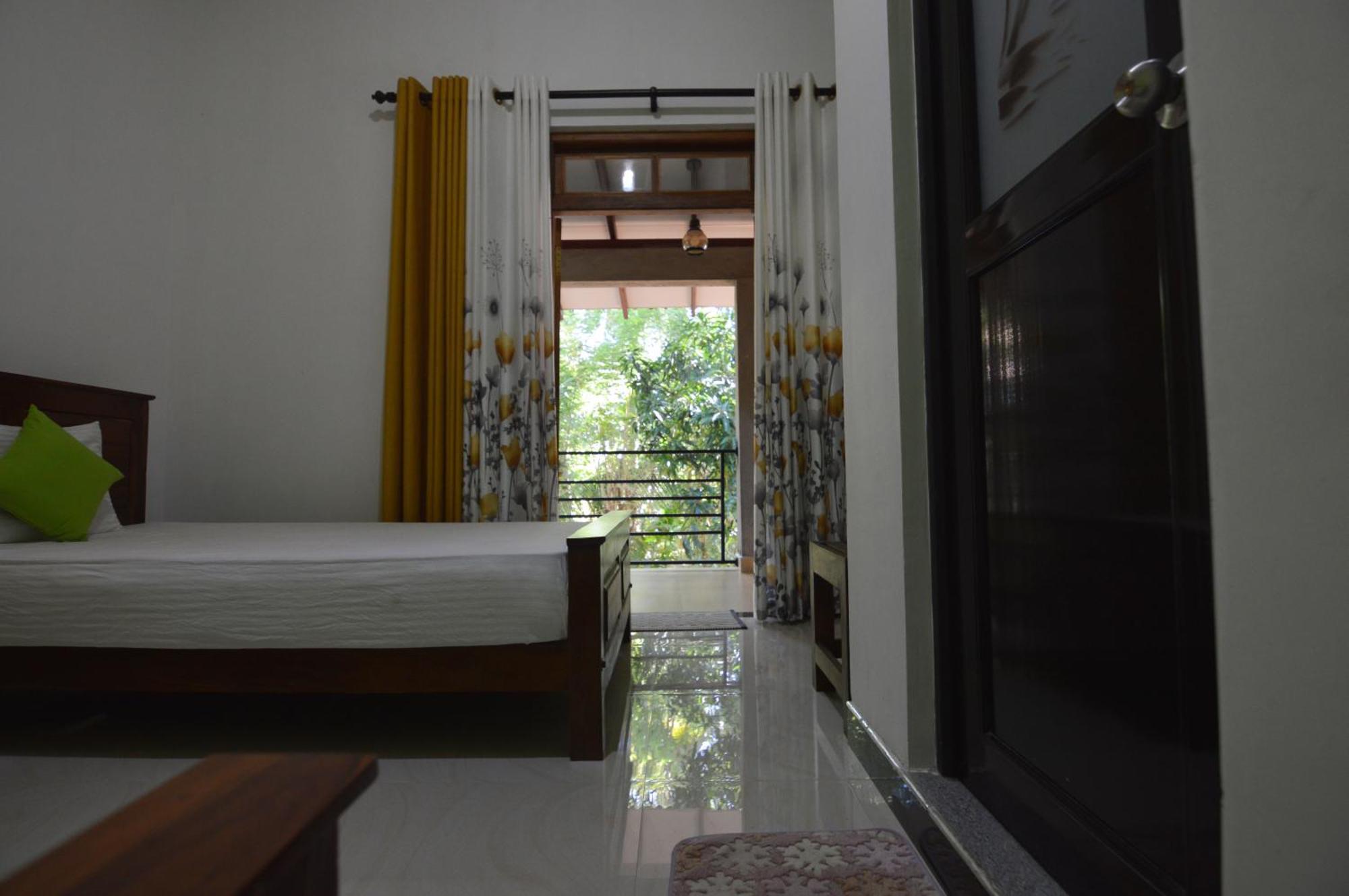 Binara Home Stay Polonnaruwa Esterno foto
