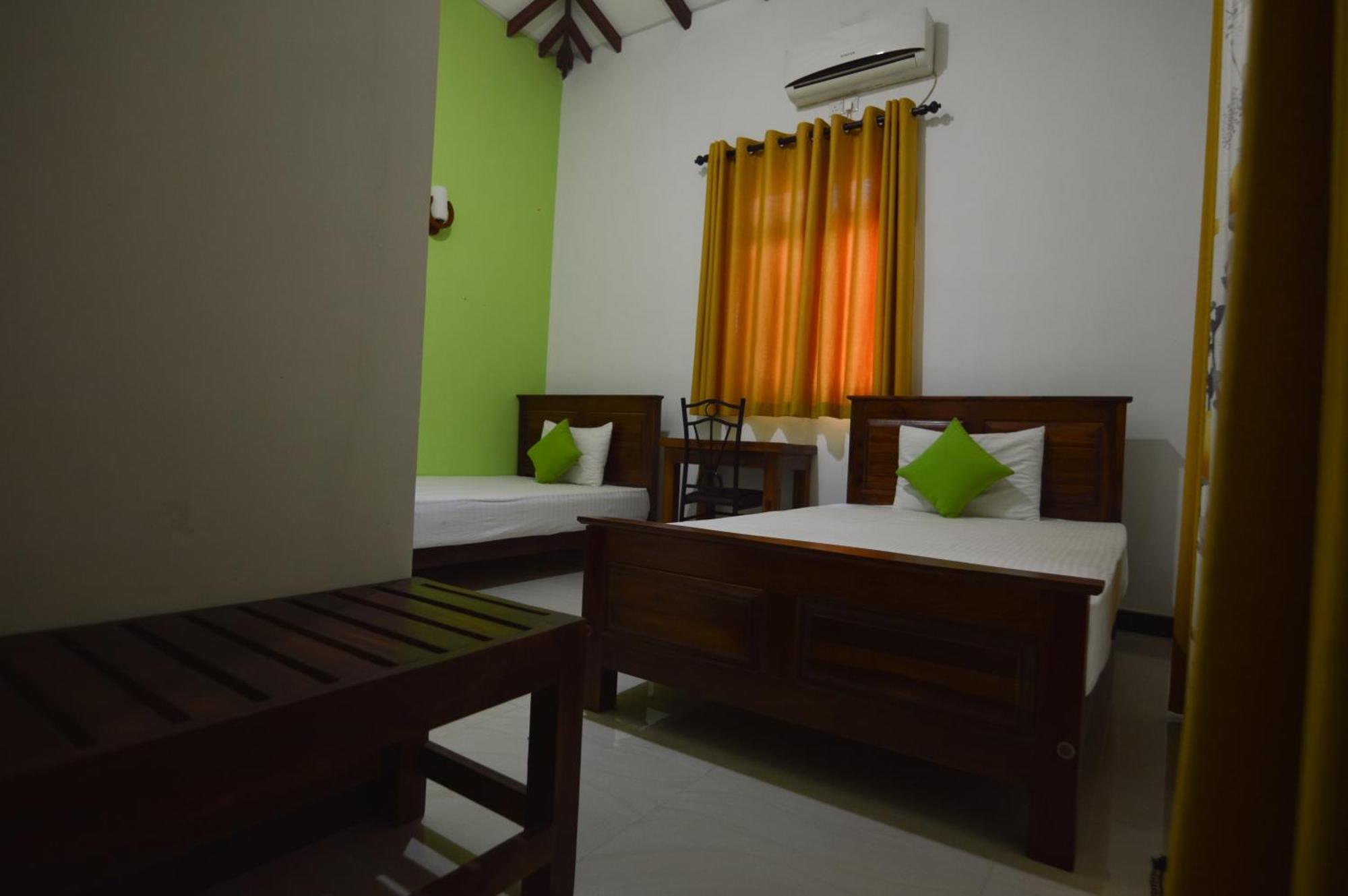Binara Home Stay Polonnaruwa Esterno foto